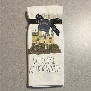 Rae Dunn Hogwarts Kitchen Towels!